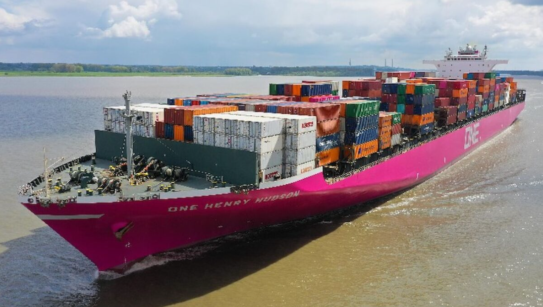 最新消息：受损货物卸载完成！ONE失火集装箱船作业进入最后阶段